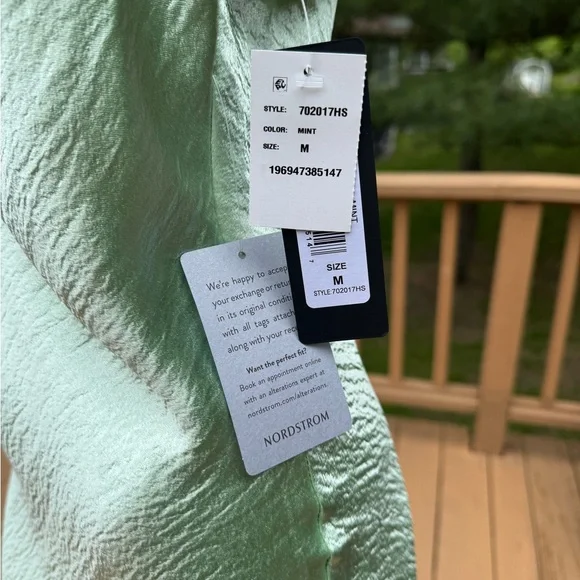 Bebe Elegant Light Green Slip Dress Spaghetti Strap Size Medium, NWTS - Picture 4 of 11